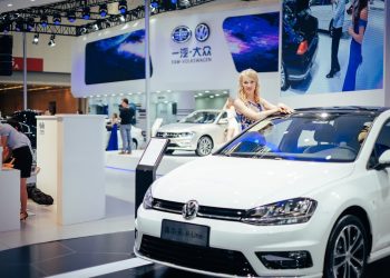 Photo auto industry news