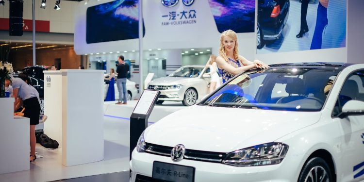 Photo auto industry news