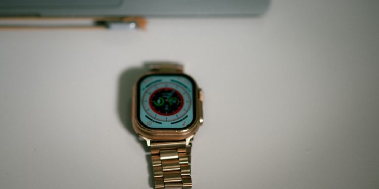 Photo Smartwatch-Based Screening