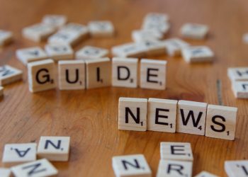 Photo news aggregator